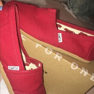 All red toms